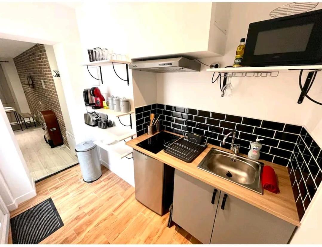The New-Yorker - Hyper Centre- 2Mn Gare Sncf - Wi-Fi Netflix Gratuit Apartment Niort Exterior photo